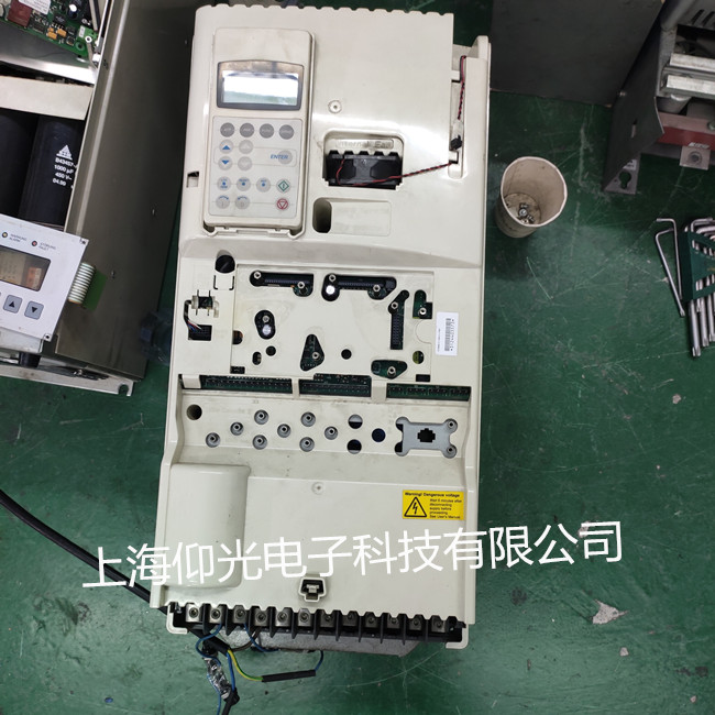 ABB׃�l���^�d�S�� ACS800-01-0050-3+P901ģ�K�p������ 