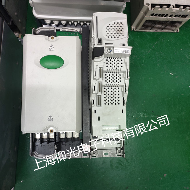 ��Ĭ��׃�l�����@ʾPOFF/E001�S��