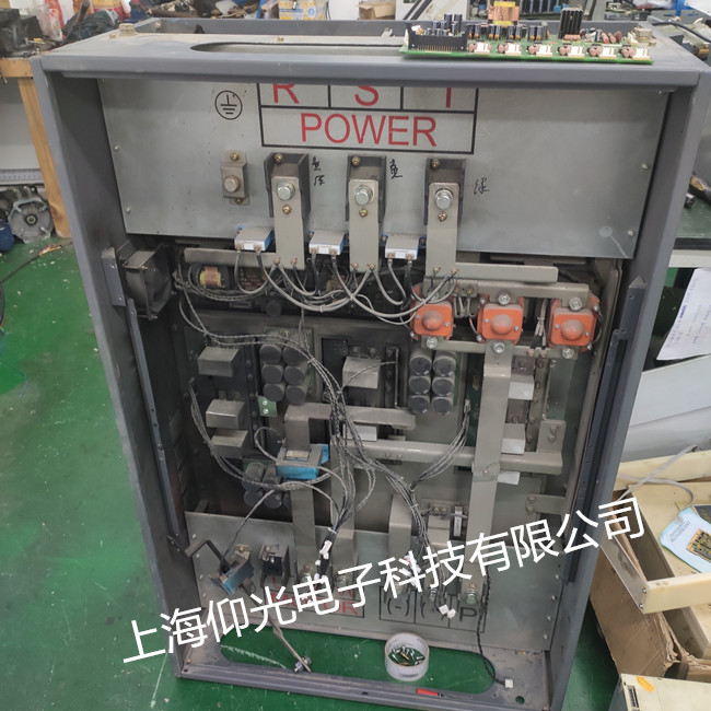 �ķ�׃�l���S��,313KVA׃�l��ը�C��·����������(j��ng)�