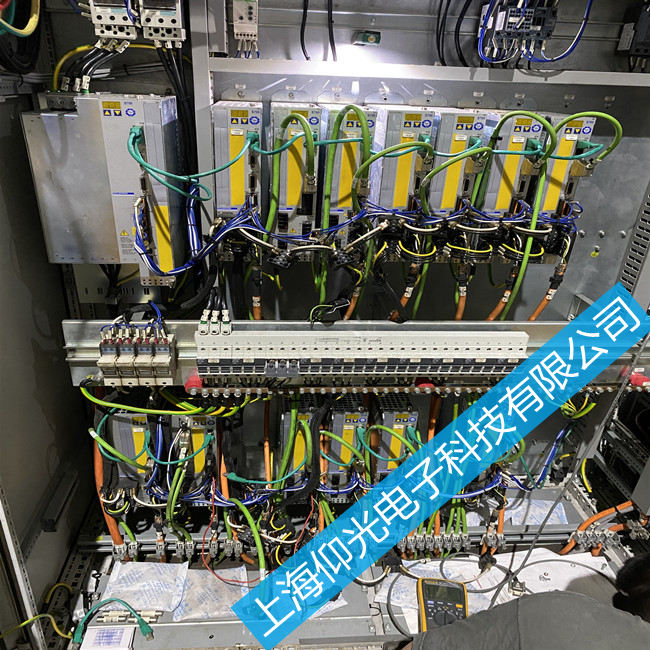 �����ṩ�Ơ�Ħ��S700�ŷ������@ʾn151�S��