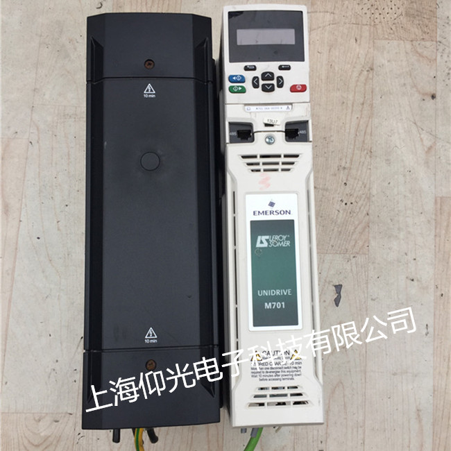 ��Ĭ���ŷ����������·���ϾS�޲��E����