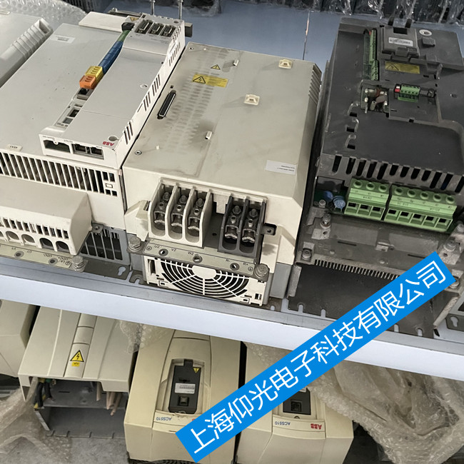 ���I�S��ABB�ŷ�����-MotiFlex e180������E1025�S��