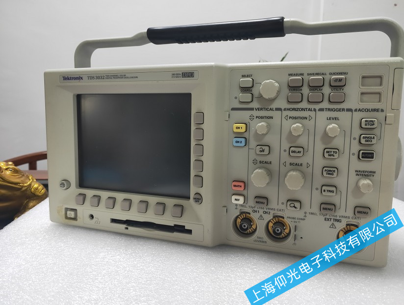 �Ϻ��ζ�̩��ʾ����TDS3032�M��ȥϵ�y�S�ތ���