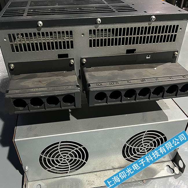 ���T���ŷ��(q��)��(d��ng)��LED���W�q�S����늟o�@ʾ�S�޷���