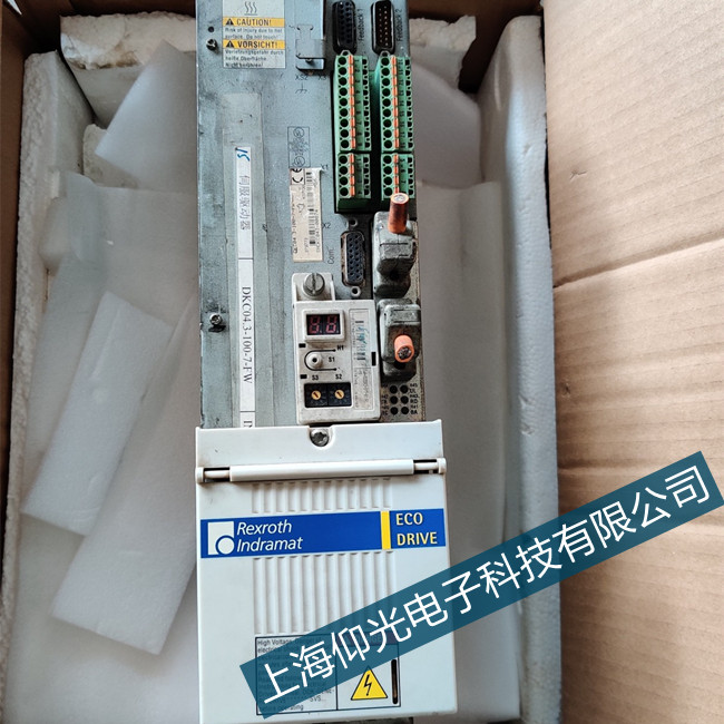 ����ľ�R��ʿ���ŷ��������S��D906�e�`���a�����c